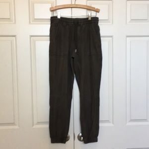 Athleta Farallon Jogger, size 2